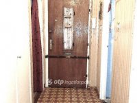 Eladó téglalakás, Ajkán 35.5 M Ft, 2 szobás