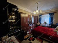 Eladó családi ház, Ászáron 64.9 M Ft, 5 szobás