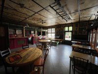 Eladó üzlethelyiség, Pilisszentivánon 140 M Ft