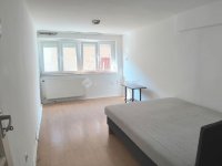 Eladó családi ház, Sárváron 92 M Ft, 7+1 szobás