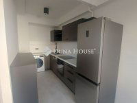 Eladó téglalakás, Pécsett 68.9 M Ft, 2 szobás