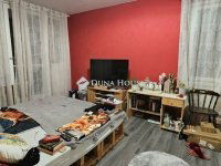 Eladó panellakás, Pécsett 46.99 M Ft, 4 szobás