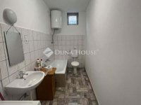 Eladó családi ház, Kecskeméten 15.5 M Ft, 4 szobás