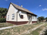 Eladó családi ház, Mátyásdombon 39.9 M Ft, 2 szobás