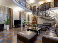 Eladó családi ház, XIV. kerületben 450 M Ft, 6 szobás