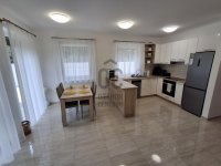 Eladó családi ház, Cegléden 97.9 M Ft, 3 szobás