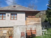 Eladó nyaraló, Kesztölcön 49.9 M Ft, 2 szobás