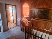 Eladó családi ház, Vecsésen 110 M Ft, 5 szobás