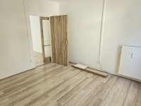 Eladó panellakás, Pécsett 47.99 M Ft, 2 szobás