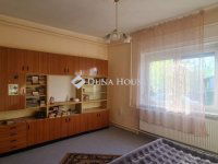 Eladó családi ház, Monoron 114.9 M Ft, 3 szobás