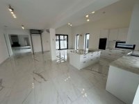 Eladó családi ház, Vecsésen 219.9 M Ft, 5 szobás