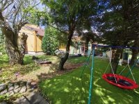 Eladó családi ház, Pécsett 120 M Ft, 6 szobás