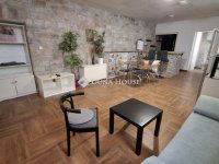 Eladó üzlethelyiség, III. kerületben 59 M Ft, 2 szobás