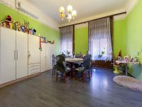 Eladó téglalakás, VIII. kerületben, Csepreghy utcában 140 M Ft