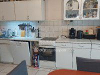 Eladó panellakás, Debrecenben 59.9 M Ft, 2+1 szobás