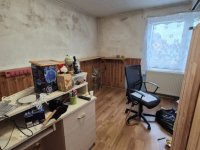 Eladó családi ház, Ászáron 31 M Ft, 3 szobás