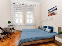 Eladó téglalakás, VI. kerületben 99 M Ft, 3 szobás