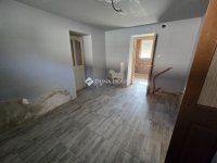 Eladó családi ház, Sárbogárdon 27 M Ft, 3 szobás
