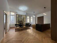 Eladó téglalakás, V. kerületben 299 M Ft, 4 szobás