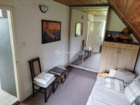 Eladó családi ház, Velencén 99 M Ft, 6 szobás