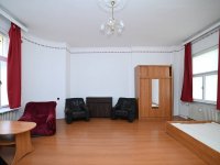 Kiadó téglalakás, albérlet, V. kerületben 200 E Ft / hó