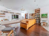 Eladó családi ház, Szegeden 199 M Ft, 7 szobás