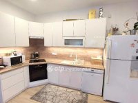 Eladó családi ház, Szentendrén 159.9 M Ft, 4+1 szobás