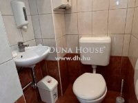 Eladó téglalakás, Szombathelyen 69 M Ft, 4 szobás