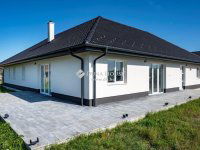 Eladó családi ház, Pomázon 199.9 M Ft, 5 szobás