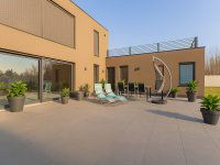 Eladó családi ház, Vecsésen 325 M Ft, 4 szobás