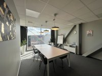 Kiadó iroda, Miskolcon, Arany János téren 45 E Ft / hó