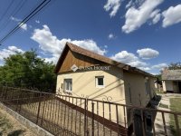 Eladó családi ház, Újszilváson 23.9 M Ft, 2 szobás