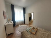 Eladó téglalakás, V. kerületben 129.9 M Ft, 2 szobás