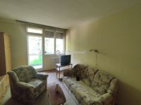 Eladó téglalakás, Tatabányán, Komáromi utcában 29.99 M Ft