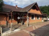 Eladó családi ház, Dunaújvárosban 62.5 M Ft, 6 szobás