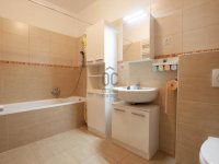 Eladó téglalakás, XIII. kerületben 188 M Ft, 4 szobás