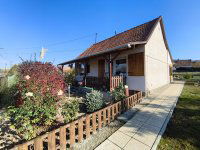 Eladó családi ház