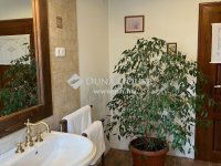 Eladó családi ház, Nagykovácsiban 235 M Ft, 5 szobás