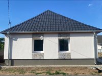 Eladó ikerház, Tápióbicskén 46.5 M Ft, 3 szobás