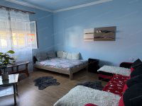 Eladó családi ház, Törökszentmiklóson 29.99 M Ft, 2 szobás