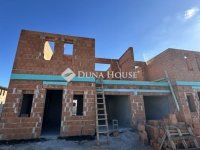 Eladó ikerház, XVIII. kerületben 149.9 M Ft, 5 szobás