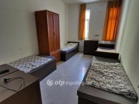 Eladó családi ház, Pápán 249 M Ft, 9+11 szobás