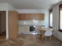 Eladó téglalakás, II. kerületben 178.9 M Ft, 3 szobás