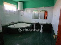 Eladó családi ház, Hajdúnánáson 66.9 M Ft, 6 szobás