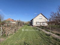 Eladó családi ház, Bárándon 29.9 M Ft, 4 szobás