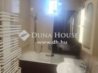 Eladó családi ház, Vecsésen 110 M Ft, 5 szobás