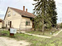 Eladó családi ház