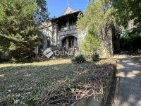 Eladó családi ház, Pécsett 499 M Ft, 1 szobás