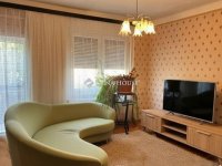 Eladó családi ház, Vácon 99 M Ft, 5 szobás