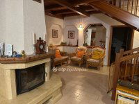 Eladó családi ház, Tatabányán 199 M Ft, 6+3 szobás